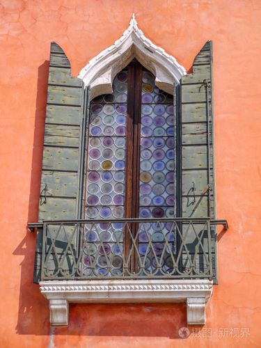 威尼斯木窗（威尼斯窗户特点）